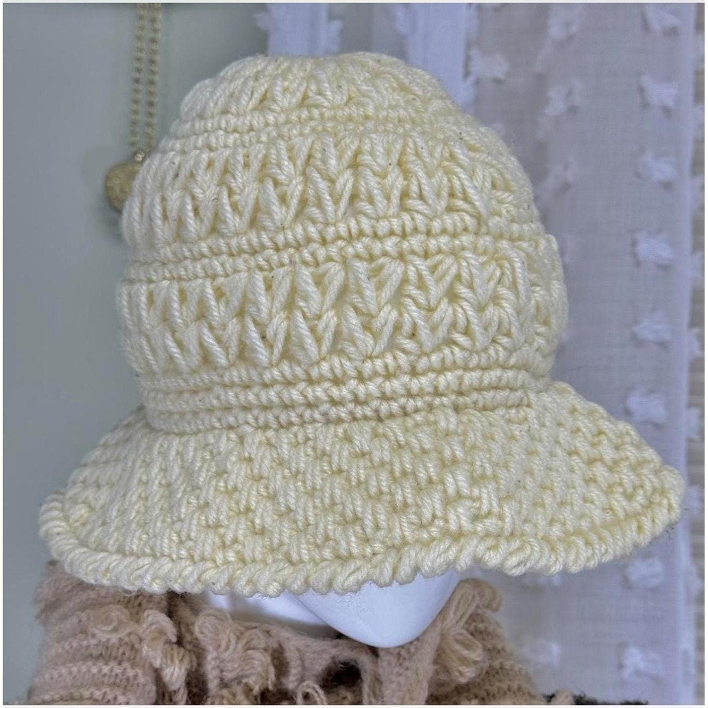 Lovely Grannycore Handmade Vintage Crochet Bucket‎ Hat - Picture 2 of 4